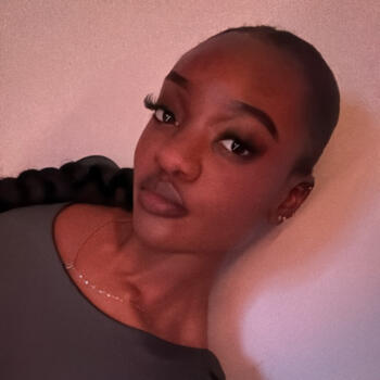 Babysitter in Aubervilliers: Aicha