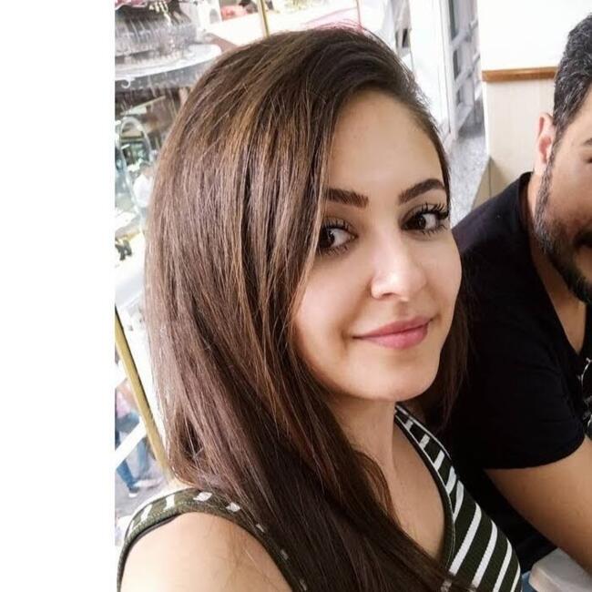 İzmir bölgesinde bebek bakıcılığı işi: Hatice