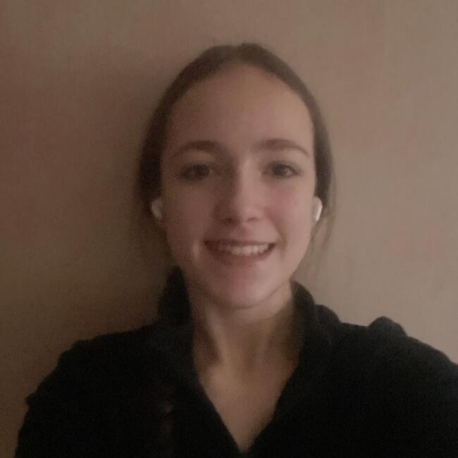Auklė Perpinjanas: Leena