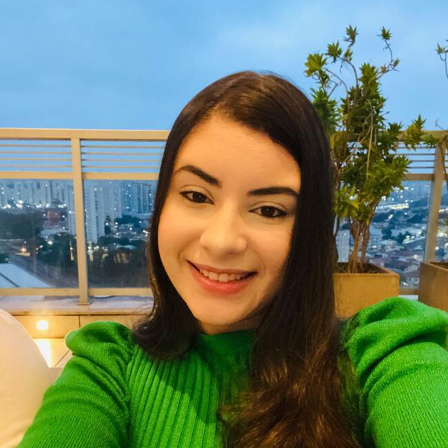 Babysitter in Osasco: Luiza Legario