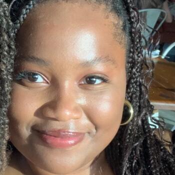 Babysitter East London: Ezihle