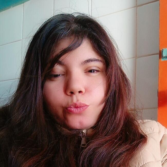 Babá em Ourinhos: Maiara