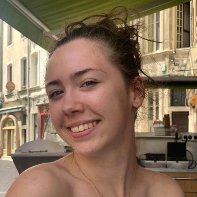 Babysitter in Lessard-en-Bresse: Margot