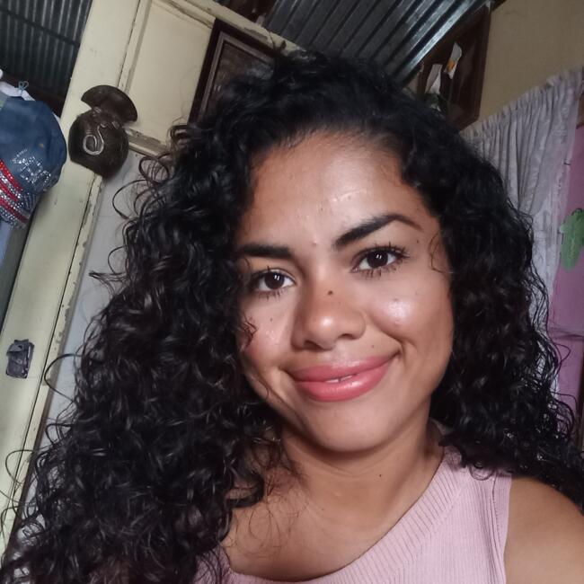 Babysitter in San Antonio: Yerlin