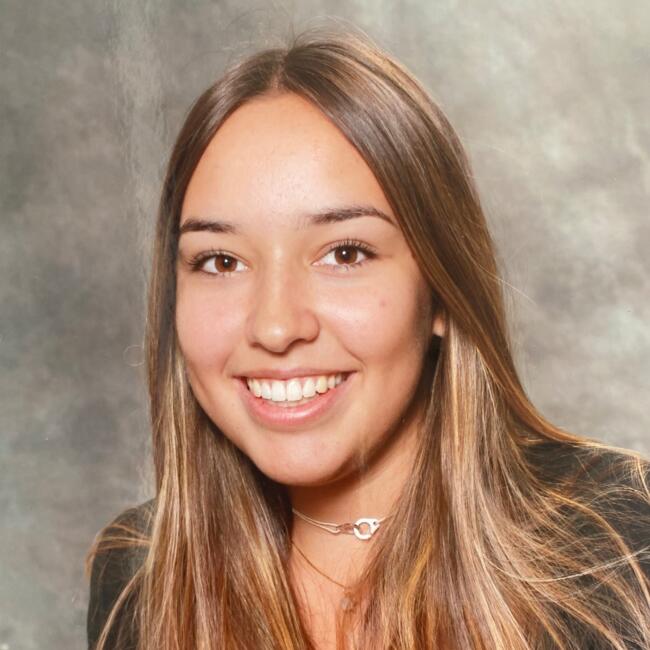 Babysitter in Saint-Loup-Cammas: Ivanna