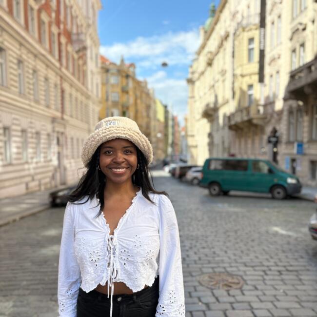 Babysitter in Hanover: Sara Valentina