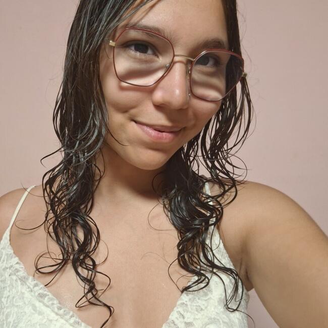 Babysitter in Aldeia de Paio Pires: Clara