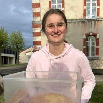 Babysitter in Lourdes: Yaël