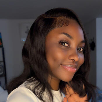 Babysitter in Montreal: Eunice