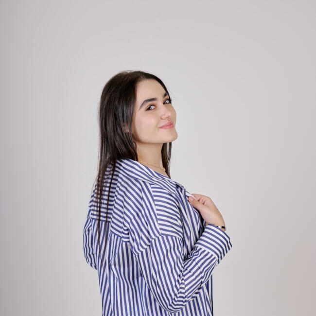 Babysitter in Saint-Avertin: Kiona