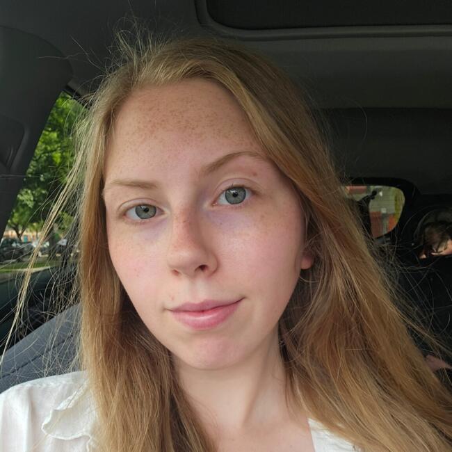 Babysitter in LaFayette (New York): Natalie
