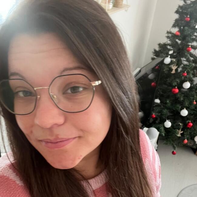 Babysitter in Tonnay-Charente: Aimie