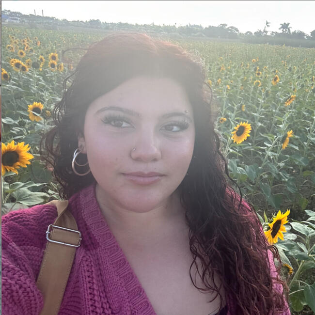 Babysitter in Miami: Bella