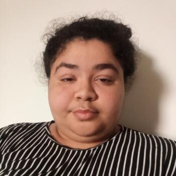 Babá em Tubarão: Juliana