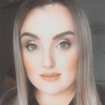 Babysitter in Greymouth: Kelsie