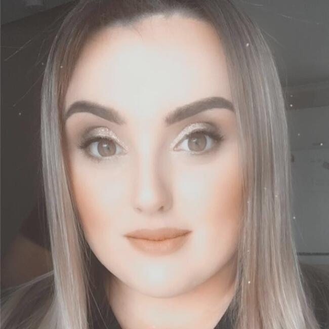 Babysitter in Greymouth: Kelsie