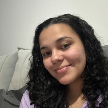 Babysitter in Nova Friburgo: Letycia