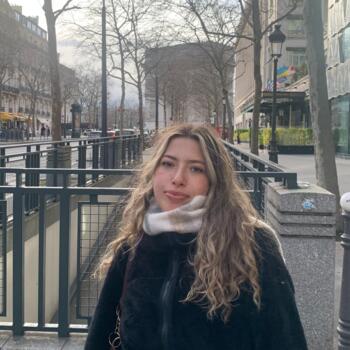 Babysitter Saint-André-de-Corcy: Ana Sofía