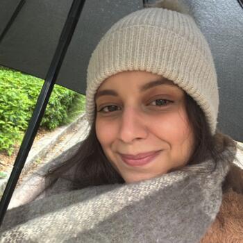 Babysitter Trappes: Hajar