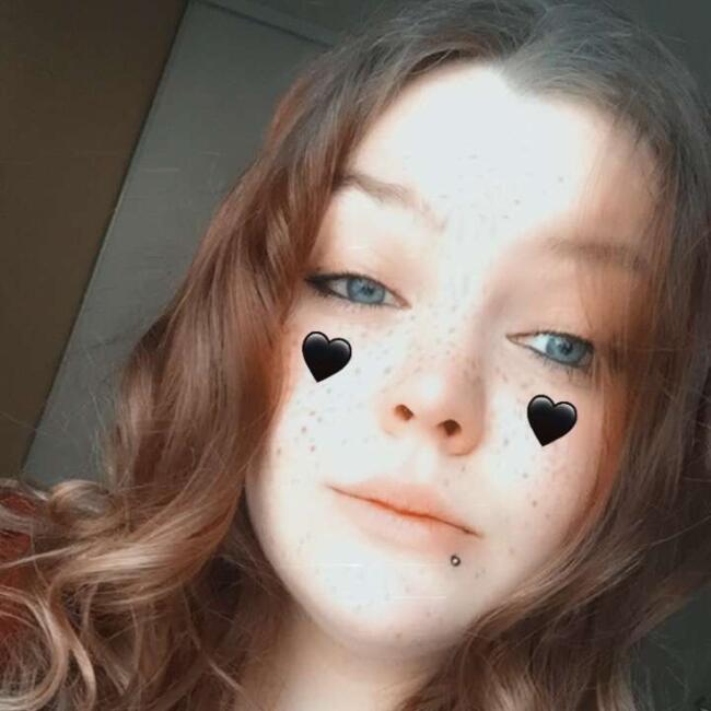 Babysitter in Bellegarde-sur-Valserine: Caroline