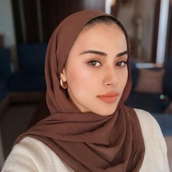 الوالدين عمّان: Krismonica