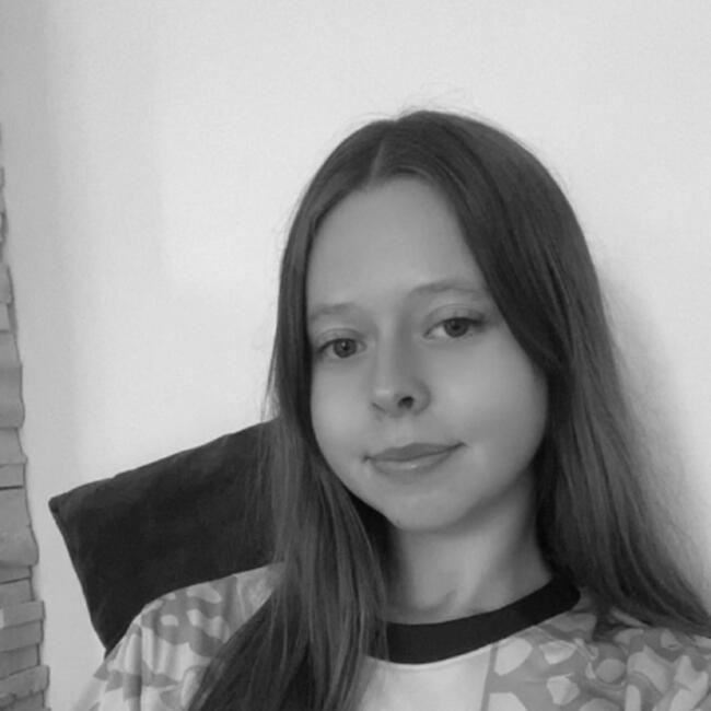 Babysitter in Chilleurs-aux-Bois: Manon