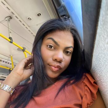 Babysitter in Recife: Adrielly