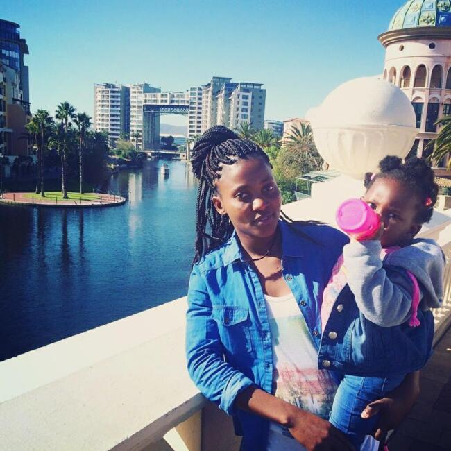 Babysitter in Muizenberg: Vimbainashe Hazel