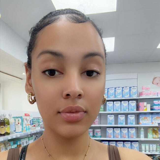 Babysitter in Saint-Denis: Emeline