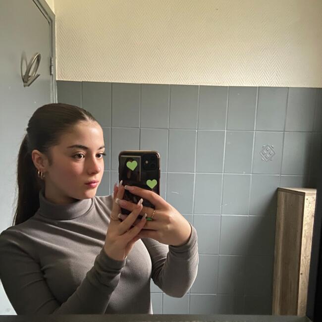 Babysitter in Sotteville-lès-Rouen: Luna