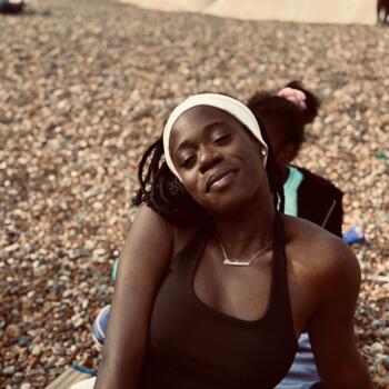 Babysitter Dagenham: Omodunke ayinde