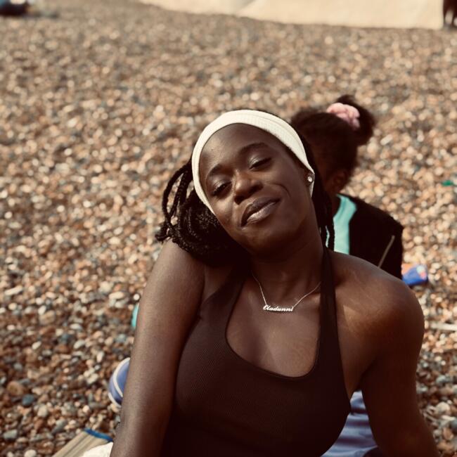 Babysitter in Dagenham: Omodunke ayinde