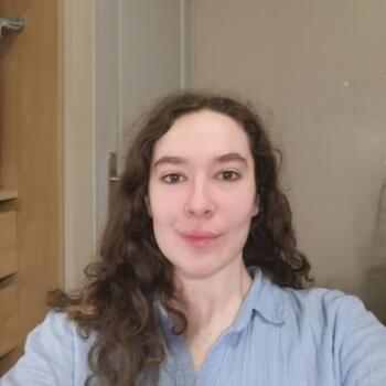 Babysitter in Paris: Eva