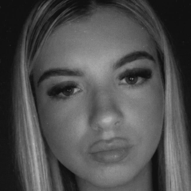 Babysitter in Newcastle upon Tyne: Ellie