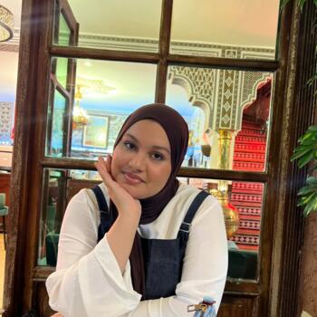 Babysitter in Rabat: Hajar