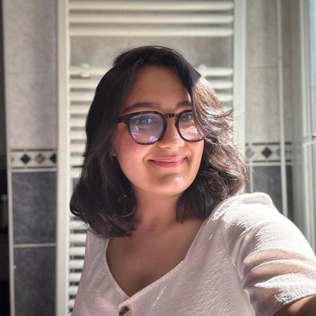 Babysitter in Aulnay-sous-Bois: Yosr