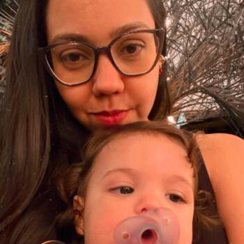 Trabajo de niñera en Maringá: trabajo de niñera Dayane Fernanda