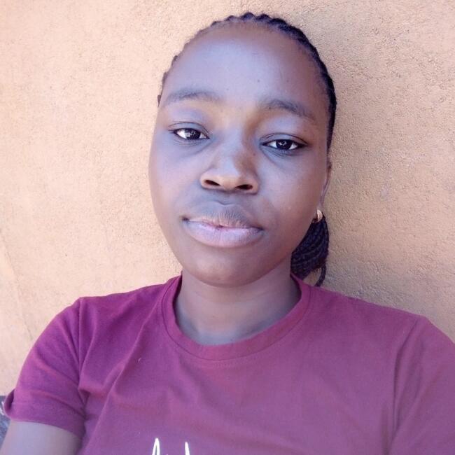 Babysitter in Kuwait City: Brenda