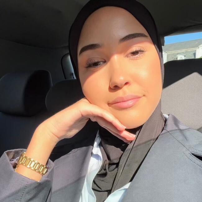 Babysitter in Châteauneuf-sur-Loire: Inas