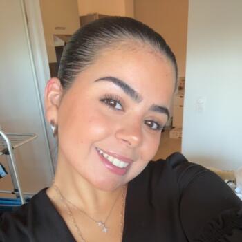 Babysitter in Lormont: Ilona