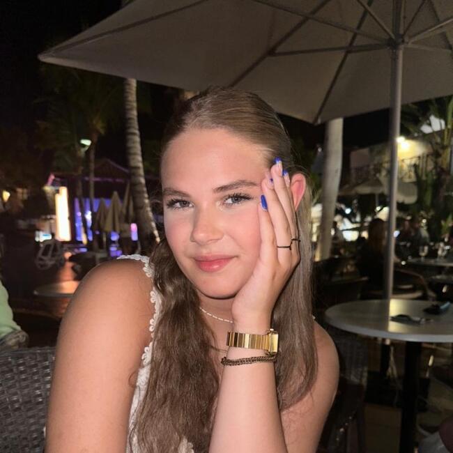 Oppas in Milsbeek: Desi