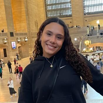 Babysitter a Cuneo: Lucrezia