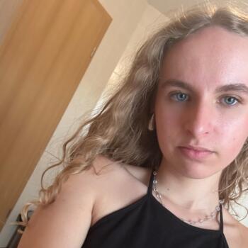 Babysitter in Fléron: Chloé