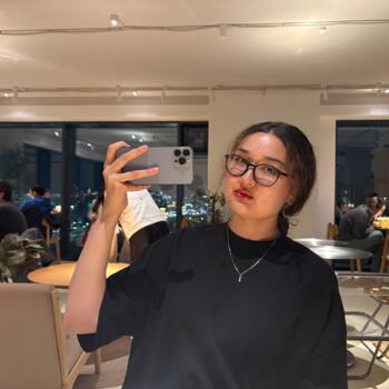 Nounou à Rome: Tomiris