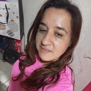 Babysitter in Los Canelos: Ronelia