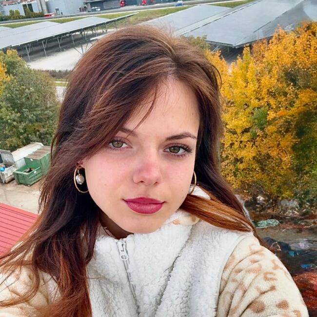 Babysitter in Innsbruck: Aileen