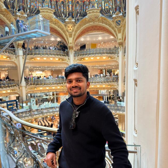 Babysitter in Edinburgh: Harishkumar