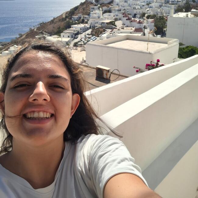 Babysitter in Athens: Anna