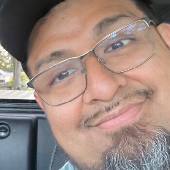 Babysitting job in Saint Johns Park: babysitting job Guillermo