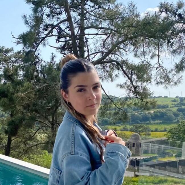 Babysitter in Sintra: Nádia